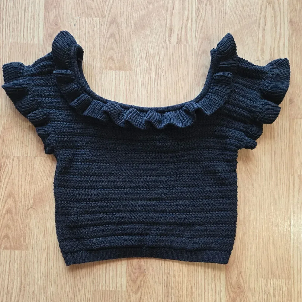H&M Women Black Knit Crochet Cropped Top M Ruffles Boho Cottage Festival Peasant